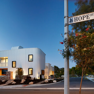 GEN Y - STEP HOUSE