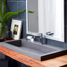 Powder room / girls