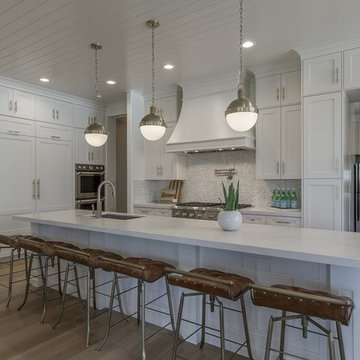 E Builders Homes - 2015 Utah Valley Parade - Modern American Farmhouse
