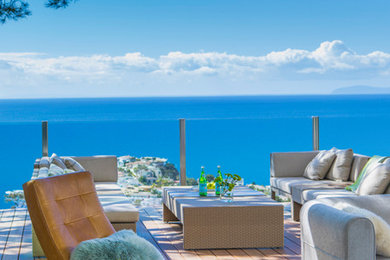 Beach style living room photo in Orange County