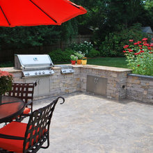 Exterior - Outdoor Kitchen