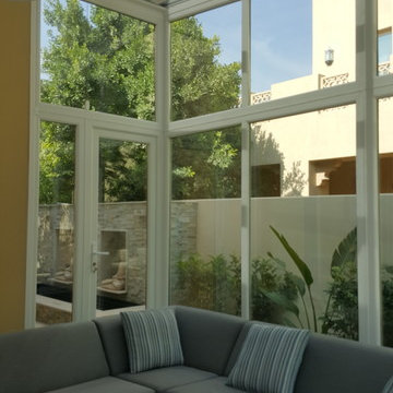 Modern Lean-to conservatory in Dubai