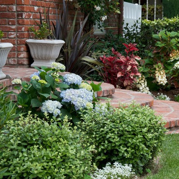 Brick Traditional Front Porch Garden Entry