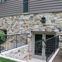 QuarryCut Stone - 40%Split Field 30%Brown 30%Dark - Squares & Strips - Siding And Stone Veneer