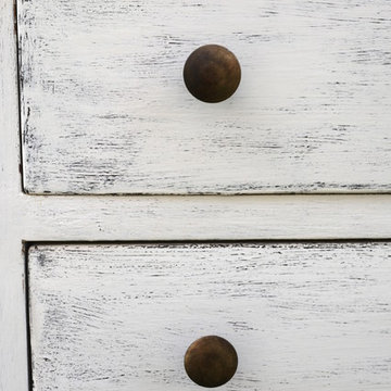 Réalisation patine à l'ancienne sur une commode