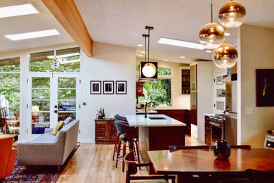 Inspiration for a mid-century modern home design remodel in Portland