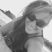 Angela Leal's photo