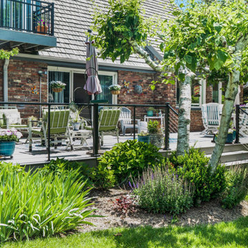 Deer Park Composite Deck with TimberTech® Reserve Driftwood & Westbury Bella Cav