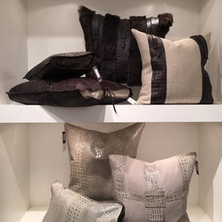 V Rugs Collaboration - Products