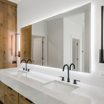 End Unit - Transitional Modern Luxury Rowhome Heritage Place Naperville, IL