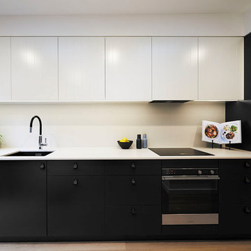 Contemporary Black Kitchen
