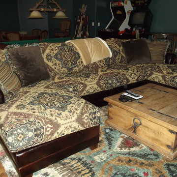 Off Grid Log Home Beautifully Furnished!