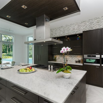 Pinecrest home goes contemporary