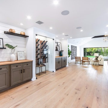 Contemporary Kitchen Sherman Oaks