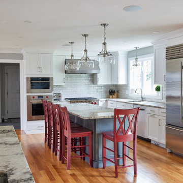 Full kitchen view!