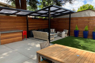 Minimalist patio photo in San Francisco