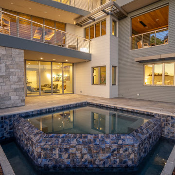 The Bluff house pool and spa in Pismo Beach