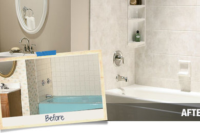 Diseño de cuarto de baño clásico pequeño con bañera encastrada y paredes blancas