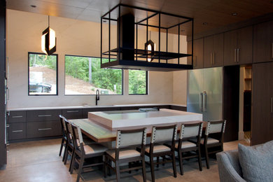 Kitchen - modern kitchen idea in Charlotte