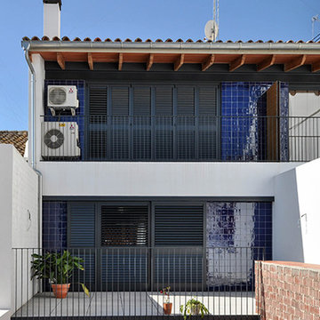 Conjunto de Tres Viviendas Unifamiliares