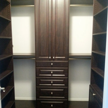 Dressing Rooms/Walk-In Closets