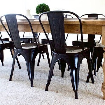 Farmhouse Table made using Design 59 Legs