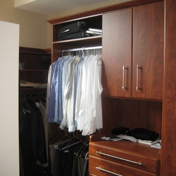 CLOSET ORGANIZERS