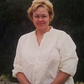 Cindy Barefoot Larsons foto