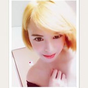 Kimi Kim's photo