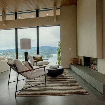 White Salmon Bluff Home