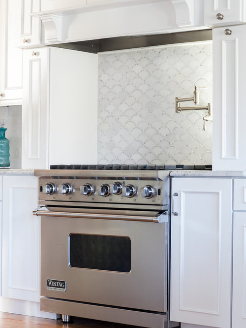 Scalloped Backsplash | Houzz