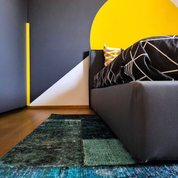 Yellow & Black Teen boy's bedroom