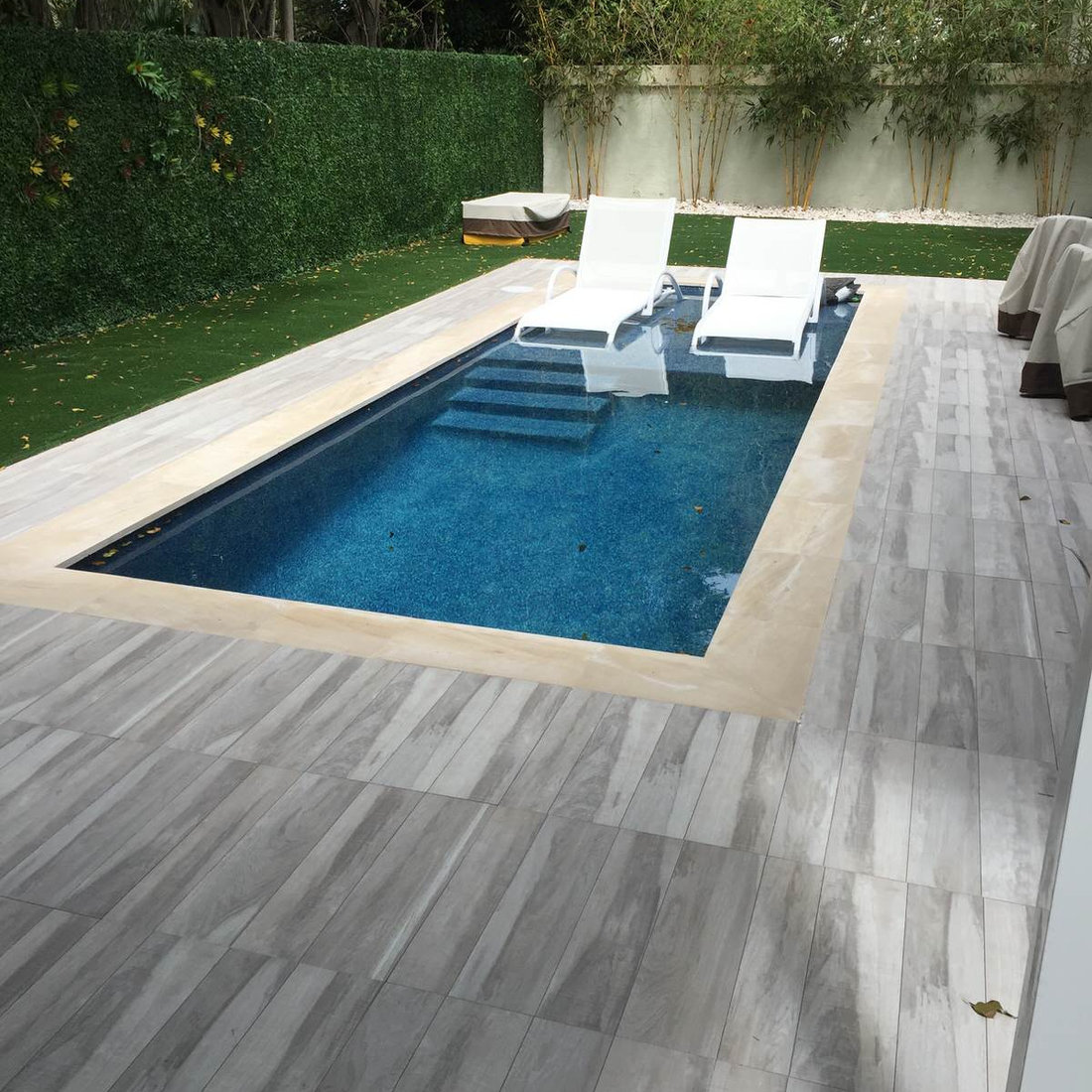 Key Biscayne Pool & Kitchen