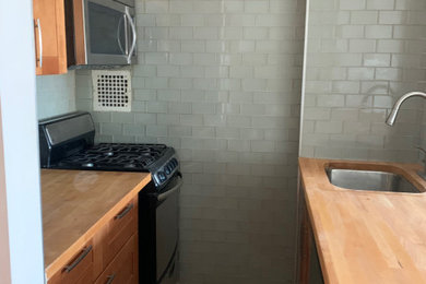 Inspiration for a modern kitchen remodel in New York