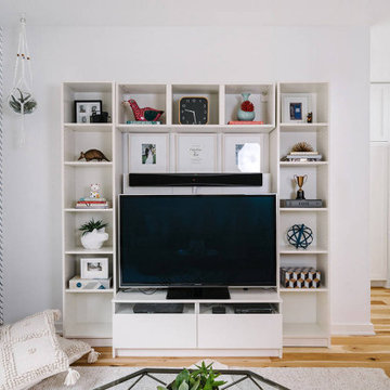 Mueller Modern Scandinavian Farmhouse: Living Room
