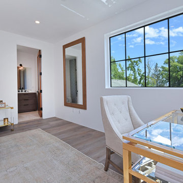FARMHOUSE IN ENCINO
