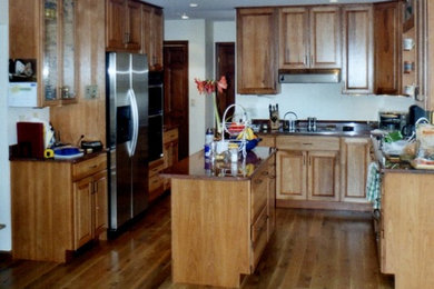 Example of an arts and crafts kitchen design in Denver
