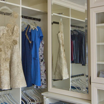Walk-In Closet Organizers