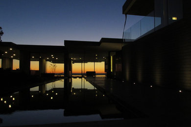 Home design - contemporary home design idea in San Diego