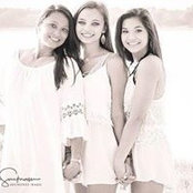 Angela New's photo