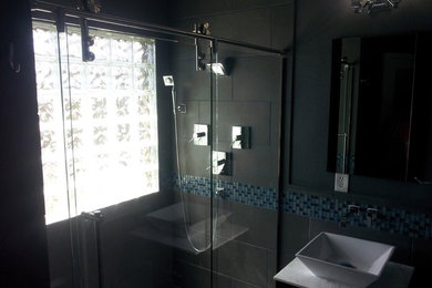 Bathroom - contemporary bathroom idea in Austin