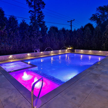 Arlington Heights, IL Rectilinear Swimming Pool with Interior Hot Tub