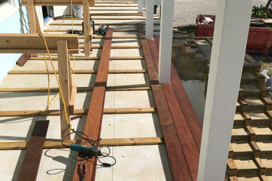 Inspiration for a mediterranean deck remodel in Miami