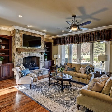 Staging in The Pointe