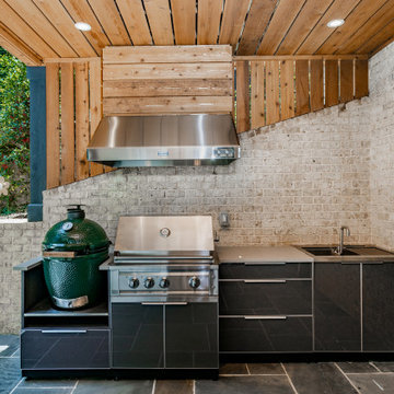 Modern Outdoor Kitchen & Patio in Atlanta