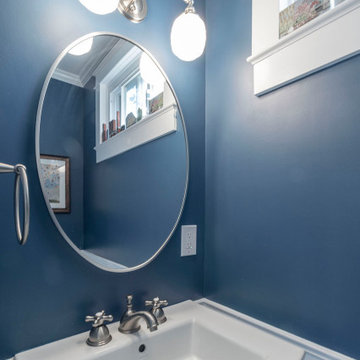Traditional Bathroom and Powder Room Remodel / Alexandria, VA