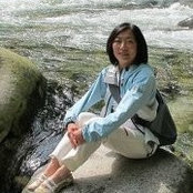 Julia Lee's photo