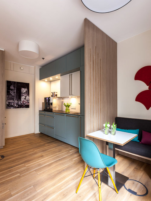 Einzeilige Küchen mit blauen Schränken Ideen, Design & Bilder | Houzz