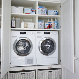 Hauswirtschaftsraum mit Waschmaschinenschrank Ideen, Design & Bilder