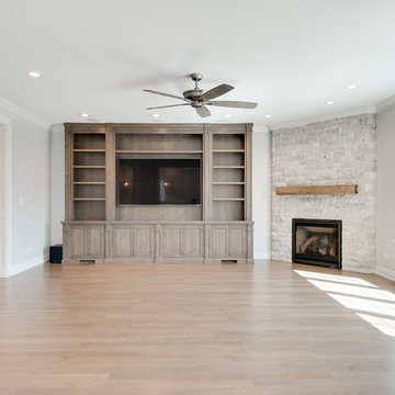 Custom Home 001